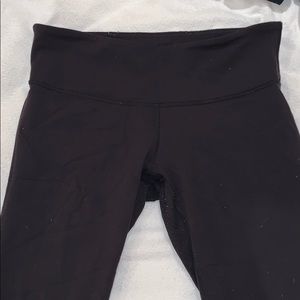 Lululemon black full length wunder unders